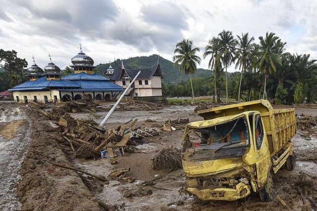 Penjelasan BNPB soal Tenda Pengungsian di Aceh
