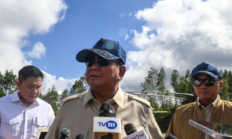 Prabowo Pastikan Pemerintah Ganti Rumah Korban Bencana Sumatera