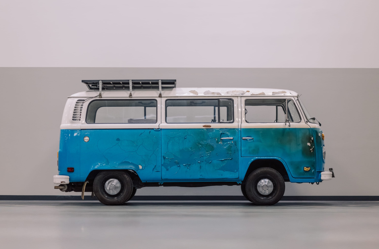 Kisah VW Kombi “Azul” yang Selamat dari Api dan Menginspirasi Lahirnya ID. Buzz